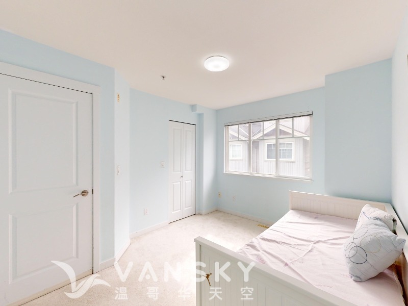 250604111529_62-12040-68-Ave-Surrey-BEDROOM 12.jpg